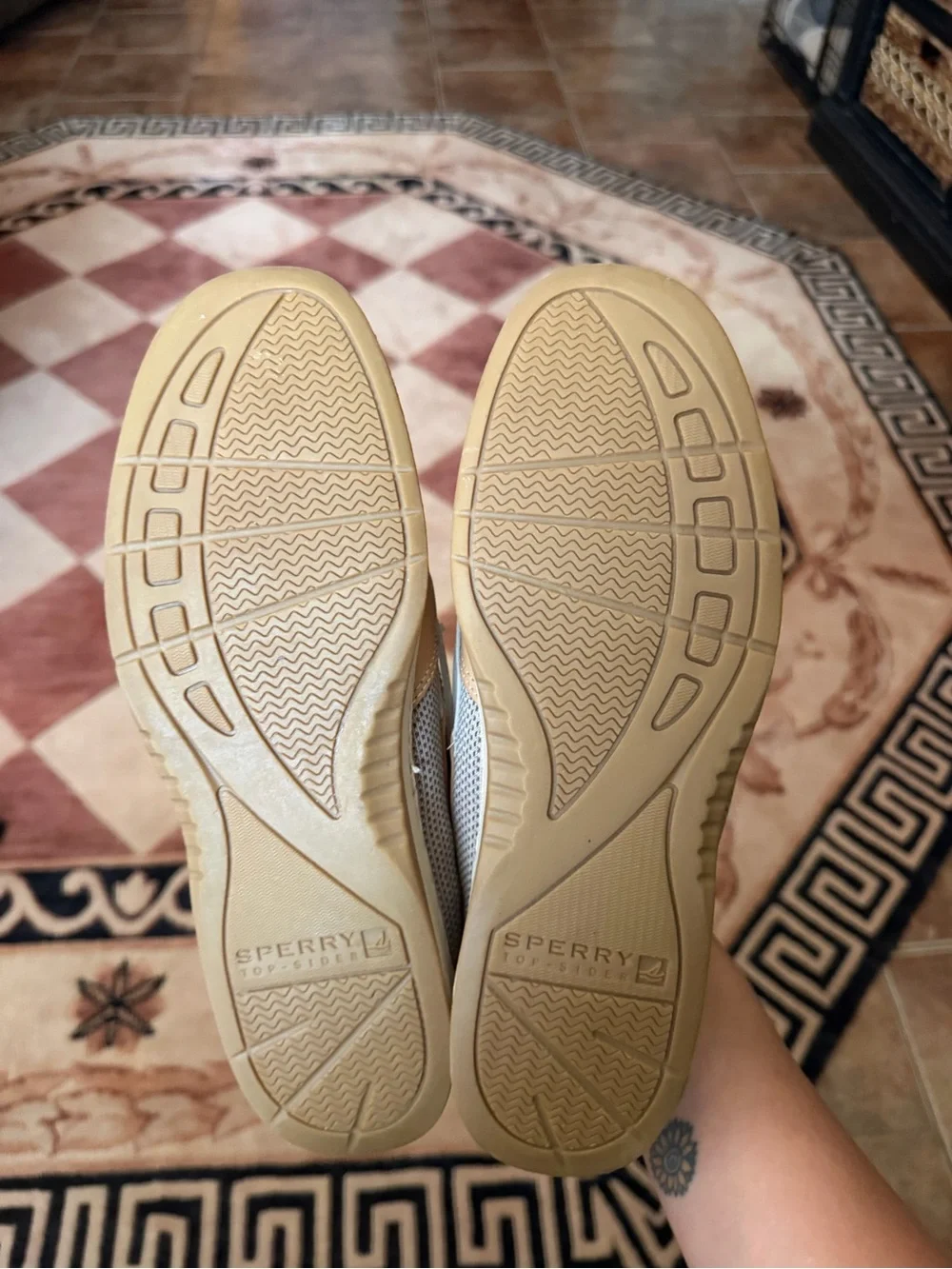 Sperry women’s Tan Leather Lace-Up Boat Shoes with White Laces